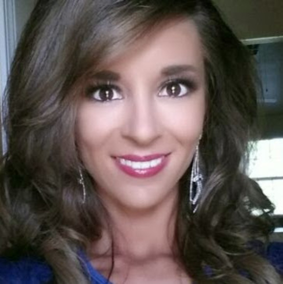 Meet your Posher, Jessica - Picture 1 of 1